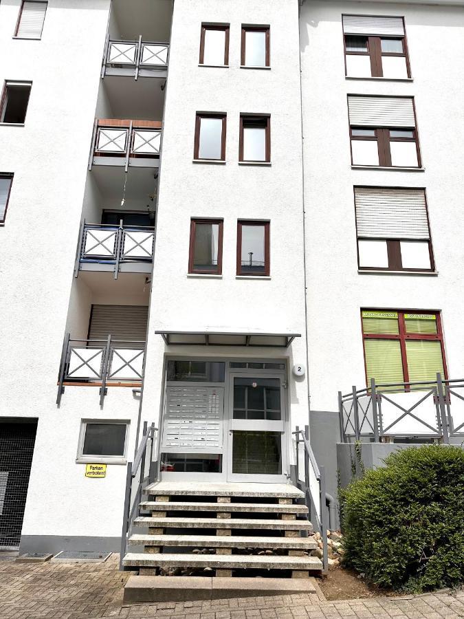Apartment Business *